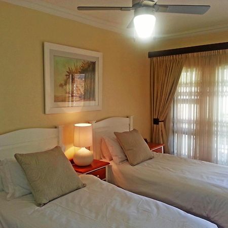 Bed and Breakfast Majestic Kokstad  Habitación foto