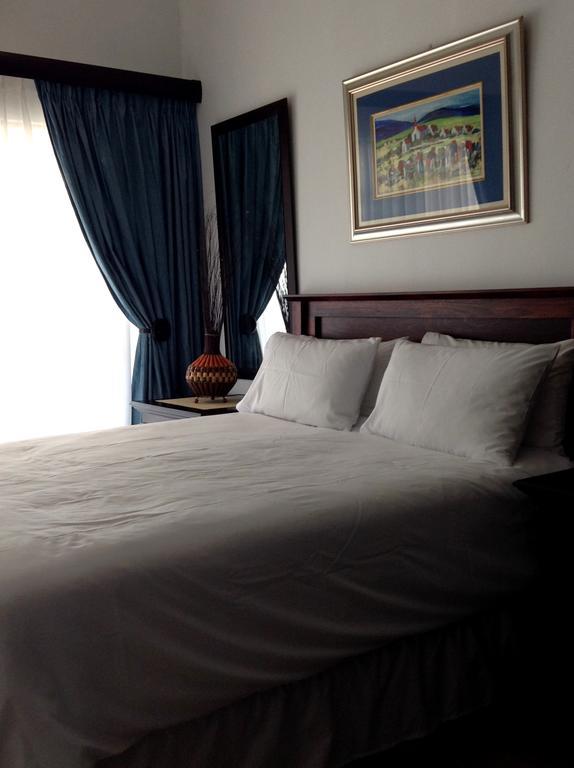 Bed and Breakfast Majestic Kokstad  Habitación foto